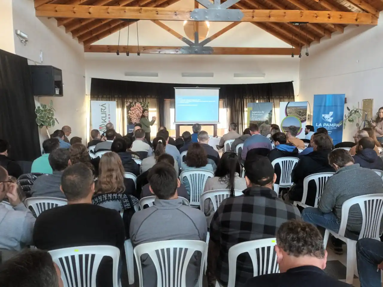 Disertacion Jornada tecnica Potencialidad del pistacho y otros frutos secos en Patagonia norte